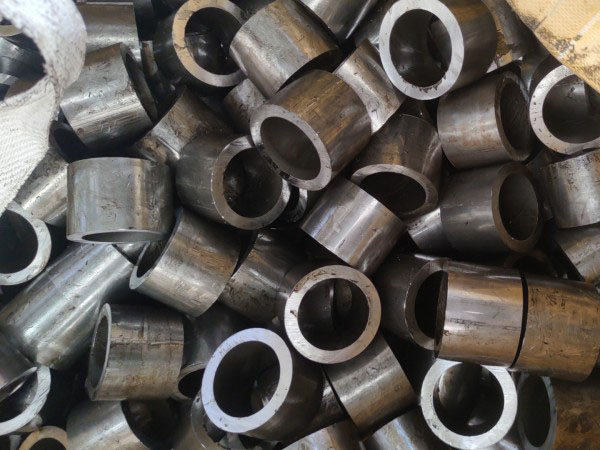 晋源无缝钢管切割